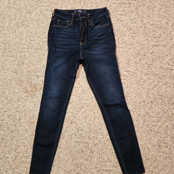 Hollister Denim - Hollister High Rise Dark Wash Size 3S